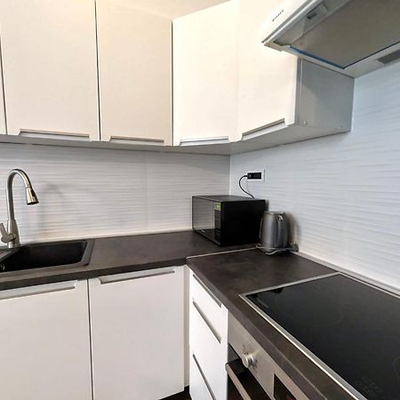 Fantabulous Downtown Abode W King Bed, 65" Tv, Washer And Tumble Dryer Zagreb Bagian luar foto