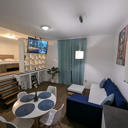 Fantabulous Downtown Abode W King Bed, 65" Tv, Washer And Tumble Dryer Zagreb Bagian luar foto