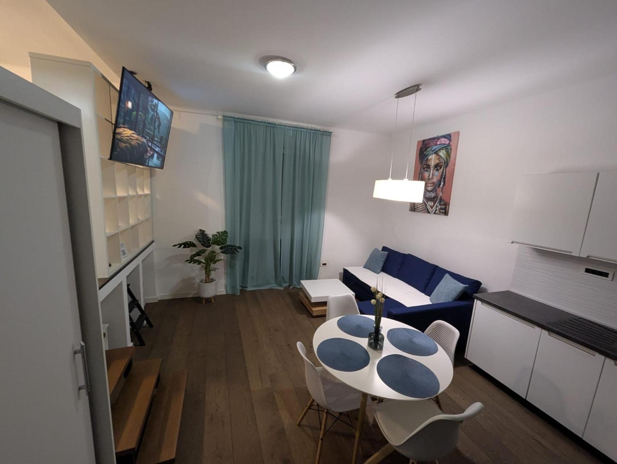 Fantabulous Downtown Abode W King Bed, 65" Tv, Washer And Tumble Dryer Zagreb Bagian luar foto
